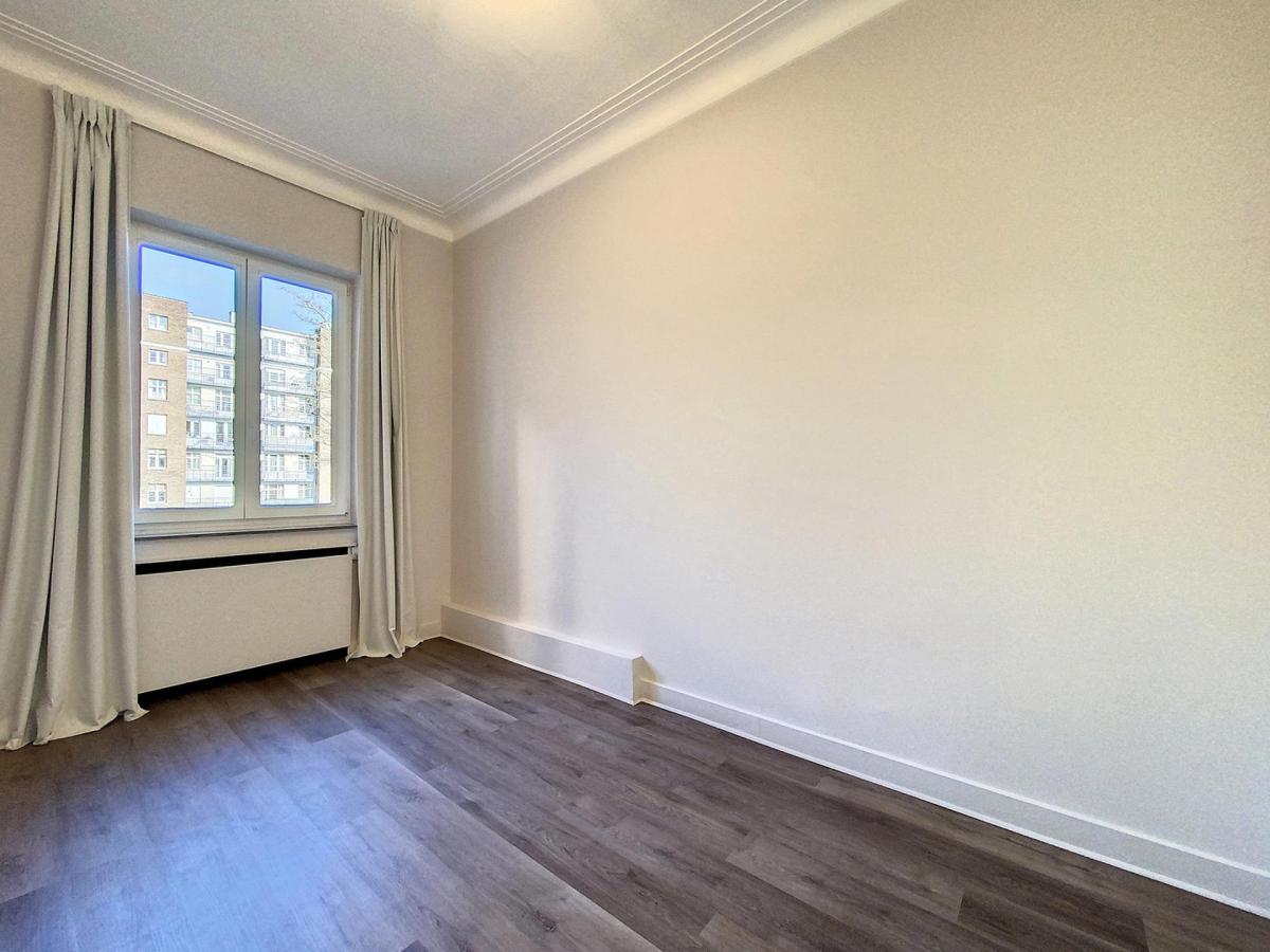 Franklin Roosevelt : Bel appartement 2 chambres + terrasse