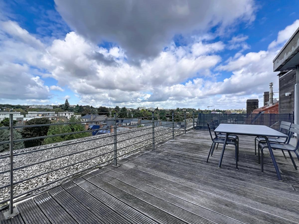 Bois de la Cambre : Magnifique penthouse 1ch + parking