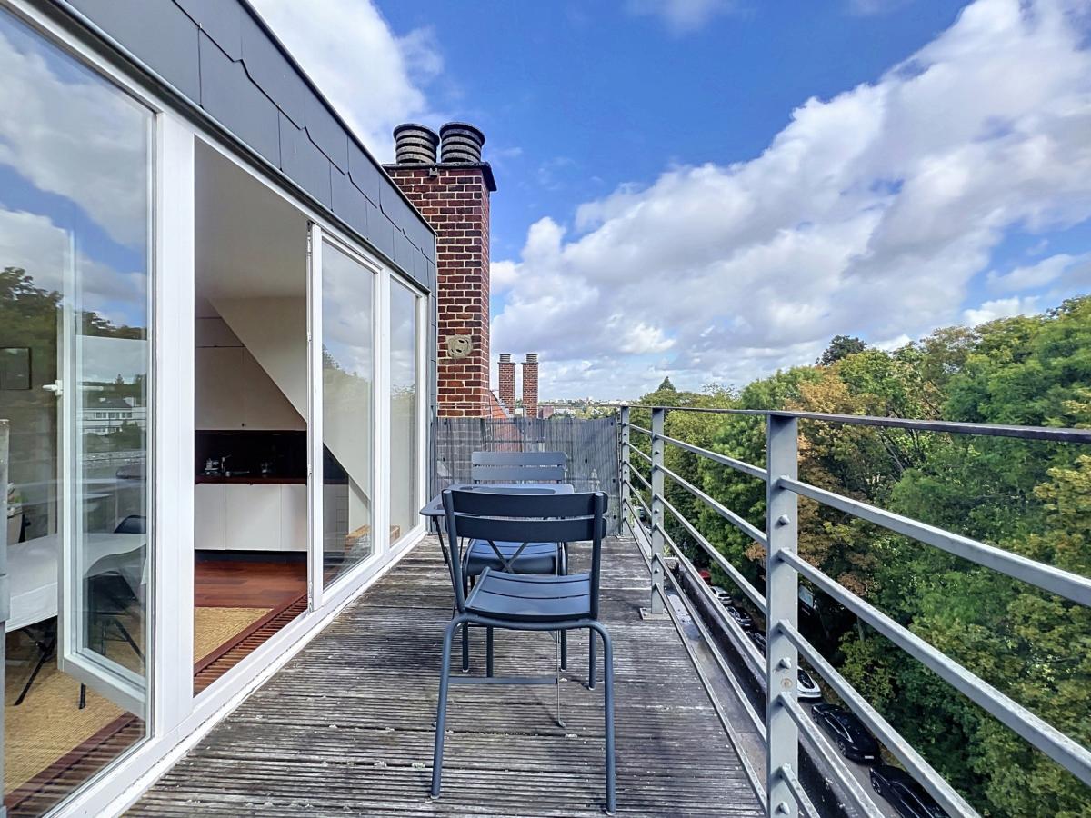 Bois de la Cambre : Magnifique penthouse 1ch + parking