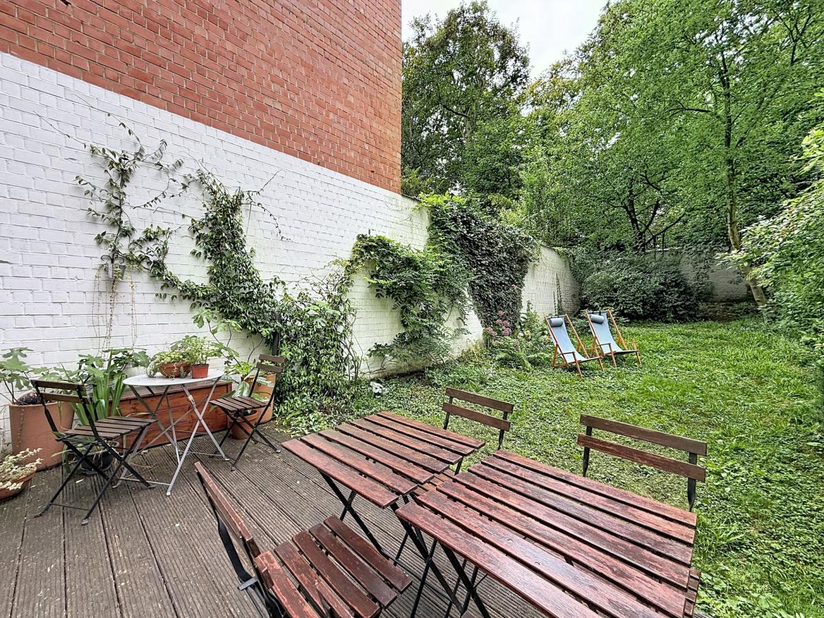 Quartier Brugmann : Duplex 2 chambres avec grand jardin 