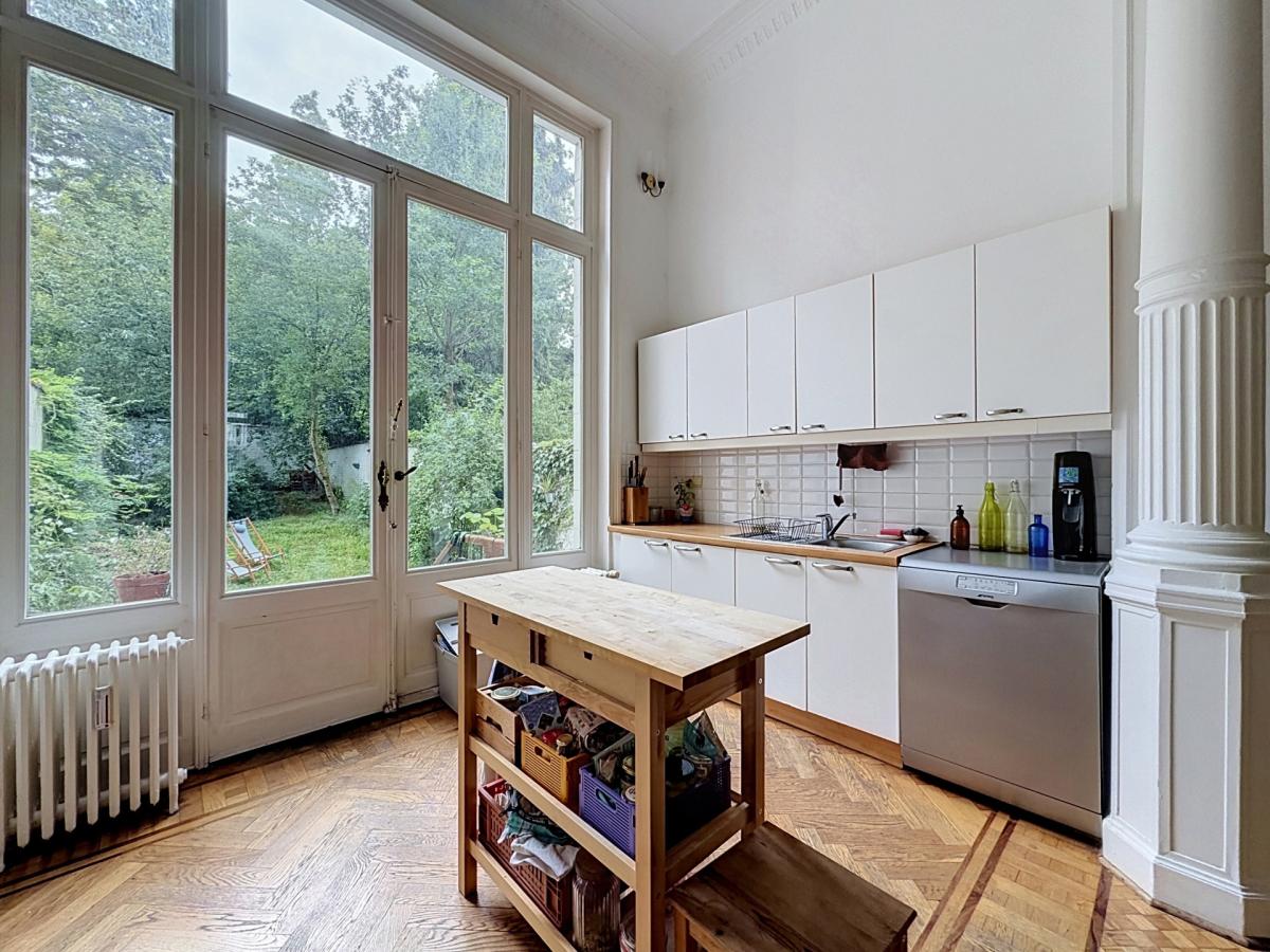 Quartier Brugmann : Duplex 2 chambres avec grand jardin 