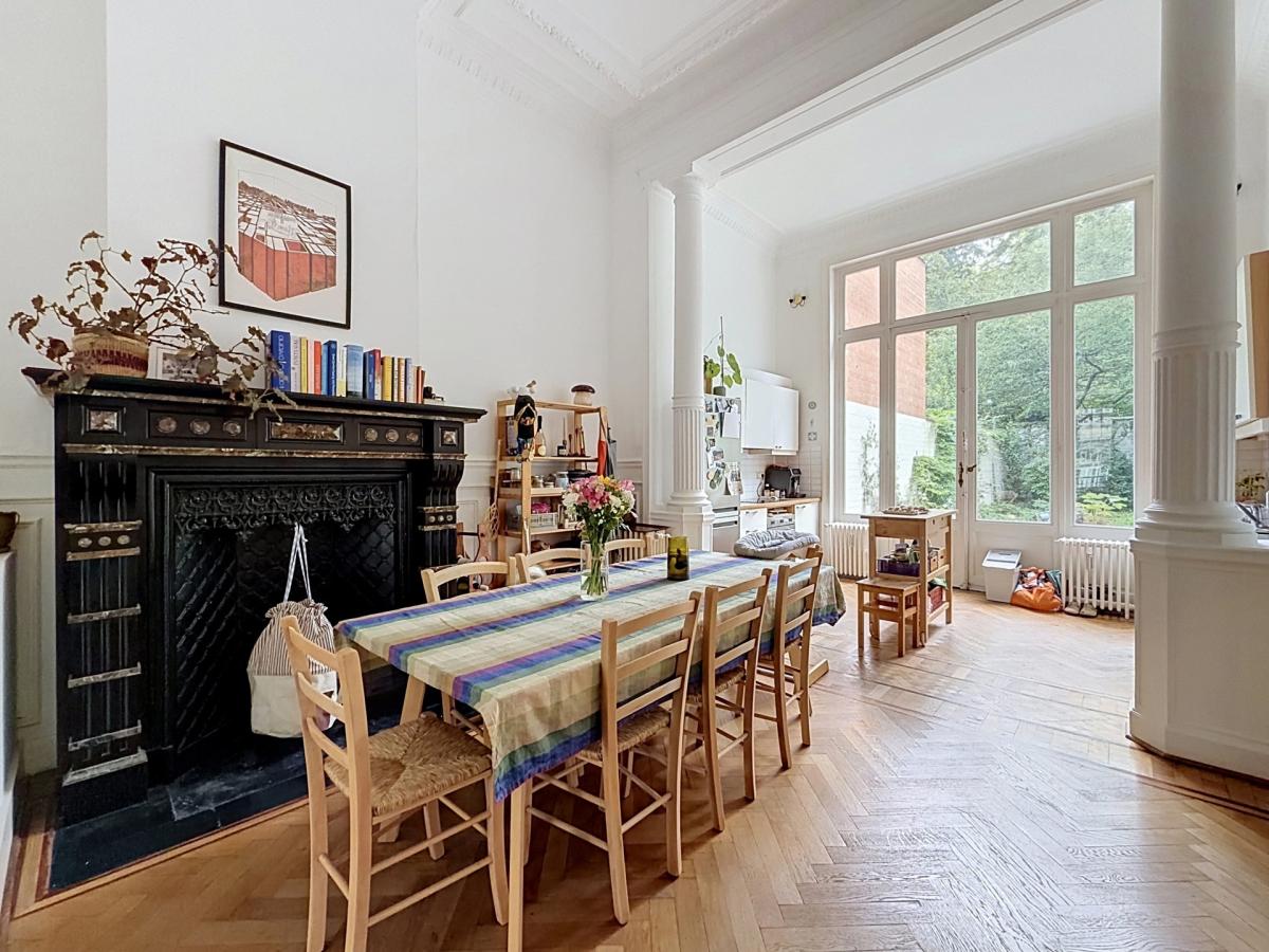 Quartier Brugmann : Duplex 2 chambres avec grand jardin 