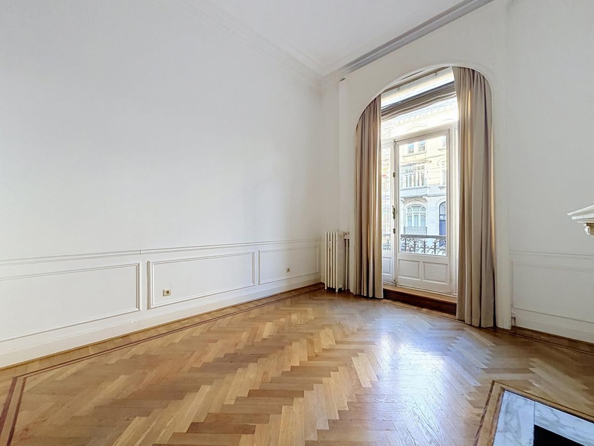 Quartier Brugmann : Duplex 2 chambres avec grand jardin 