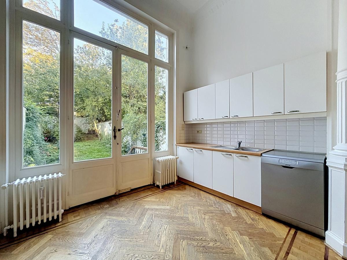 Quartier Brugmann : Duplex 2 chambres avec grand jardin 