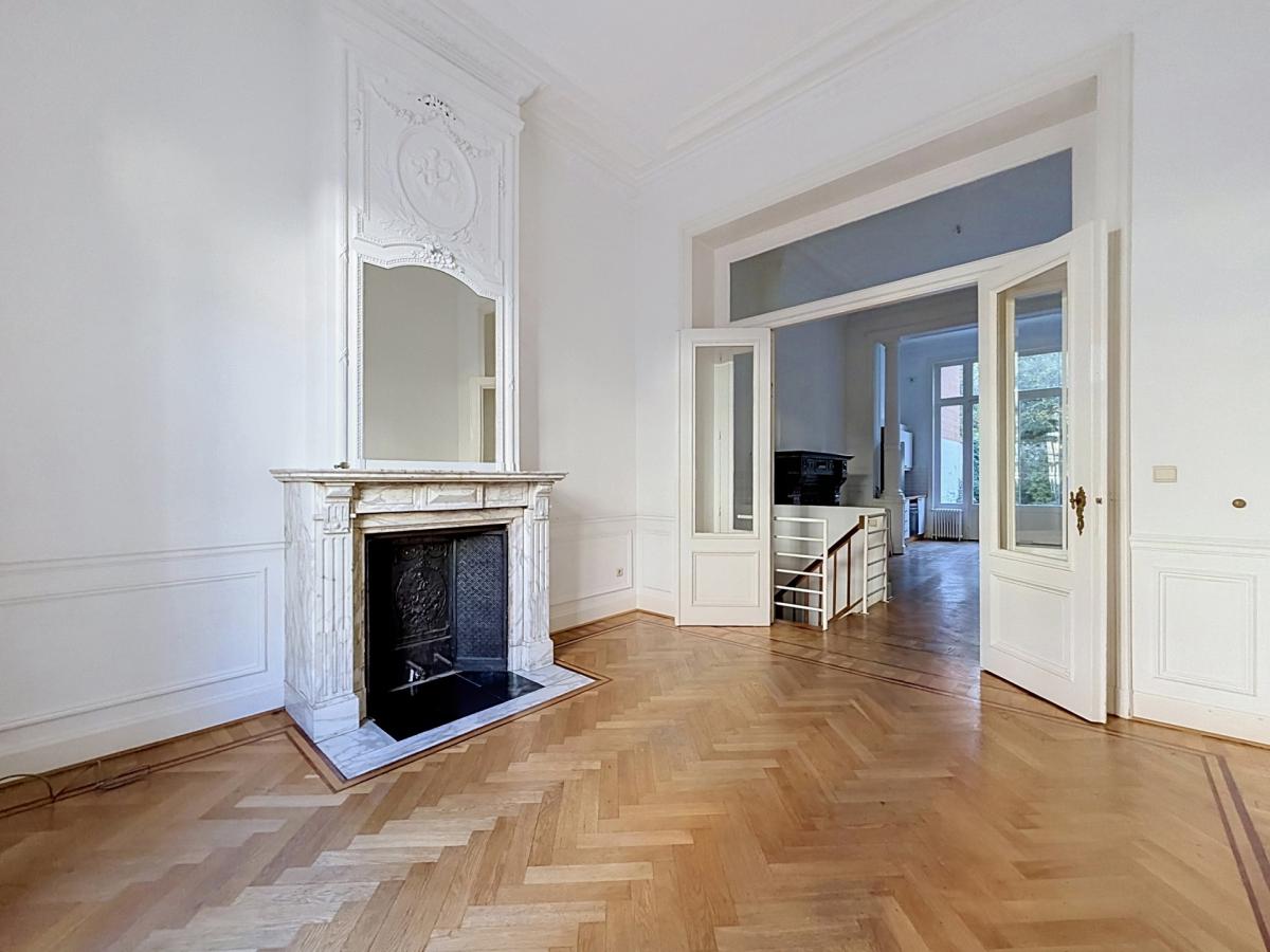 Quartier Brugmann : Duplex 2 chambres avec grand jardin 
