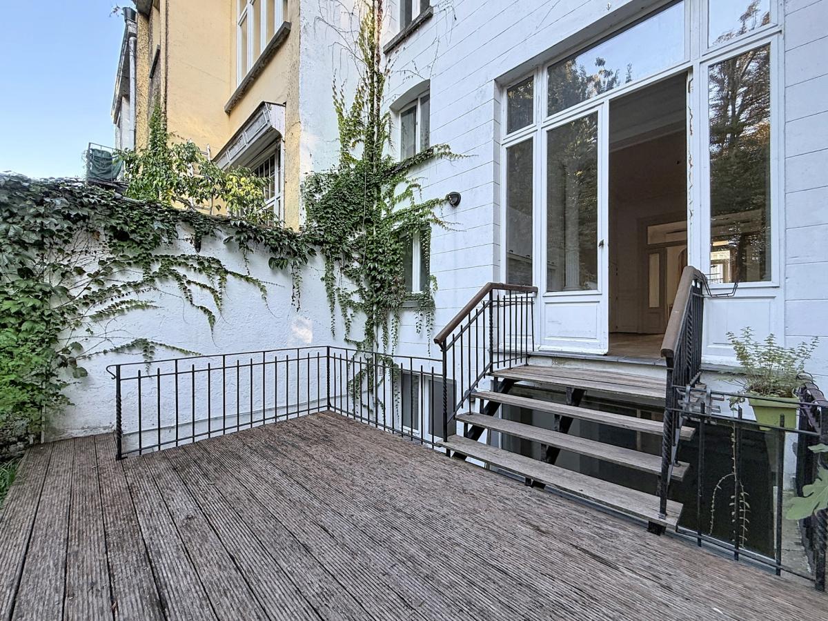 Quartier Brugmann : Duplex 2 chambres avec grand jardin 
