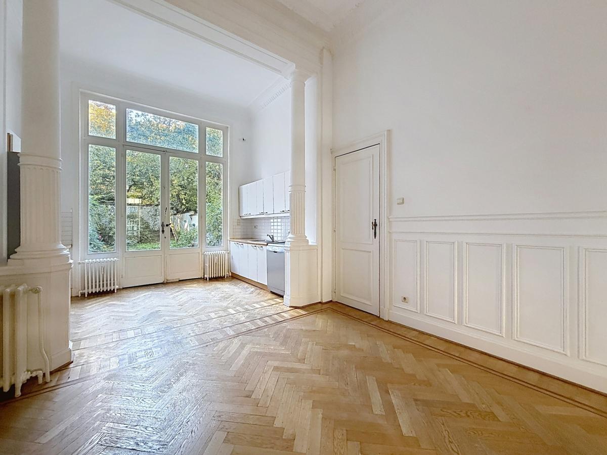 Quartier Brugmann : Duplex 2 chambres avec grand jardin 