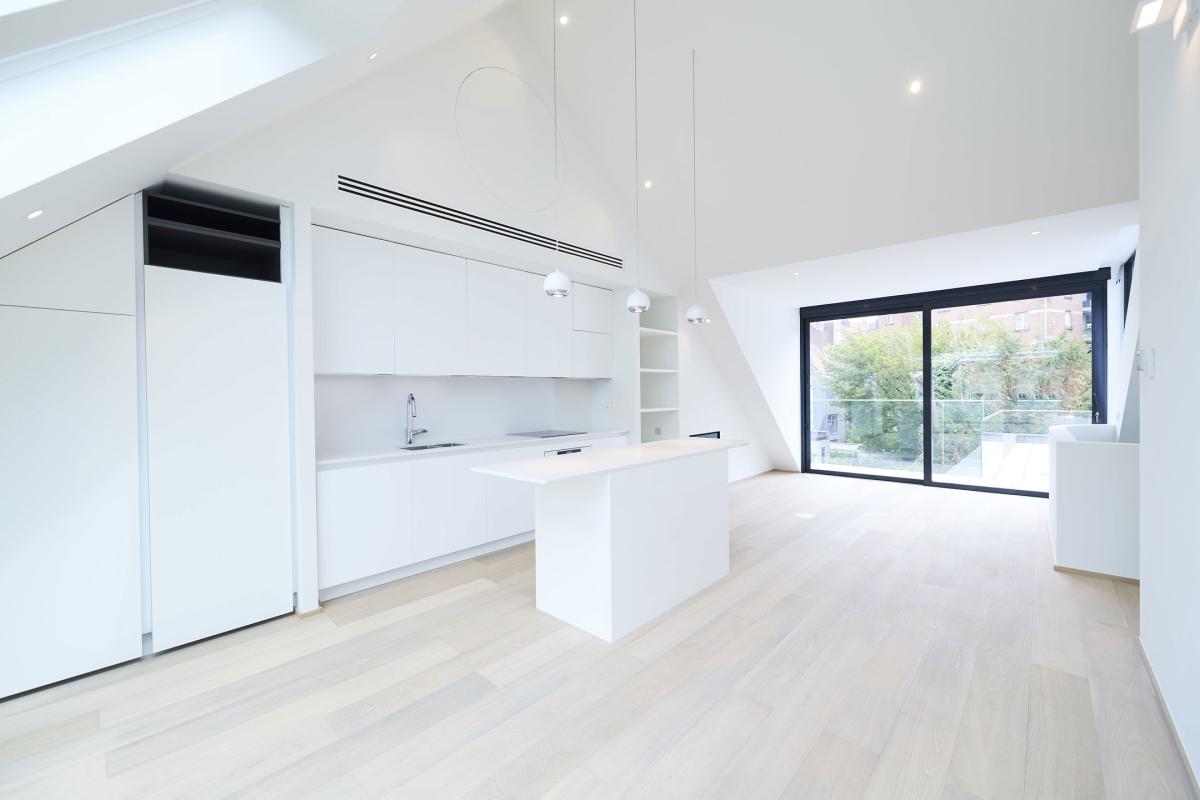 Brugmann : Superbe duplex 3 chambres + bureau - terrasse
