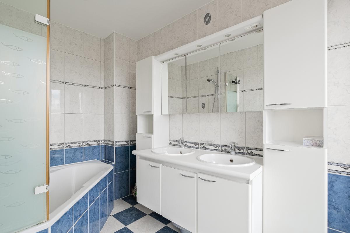 Uccle: Magnifique Penthouse 4 chambres, terrasses, garage