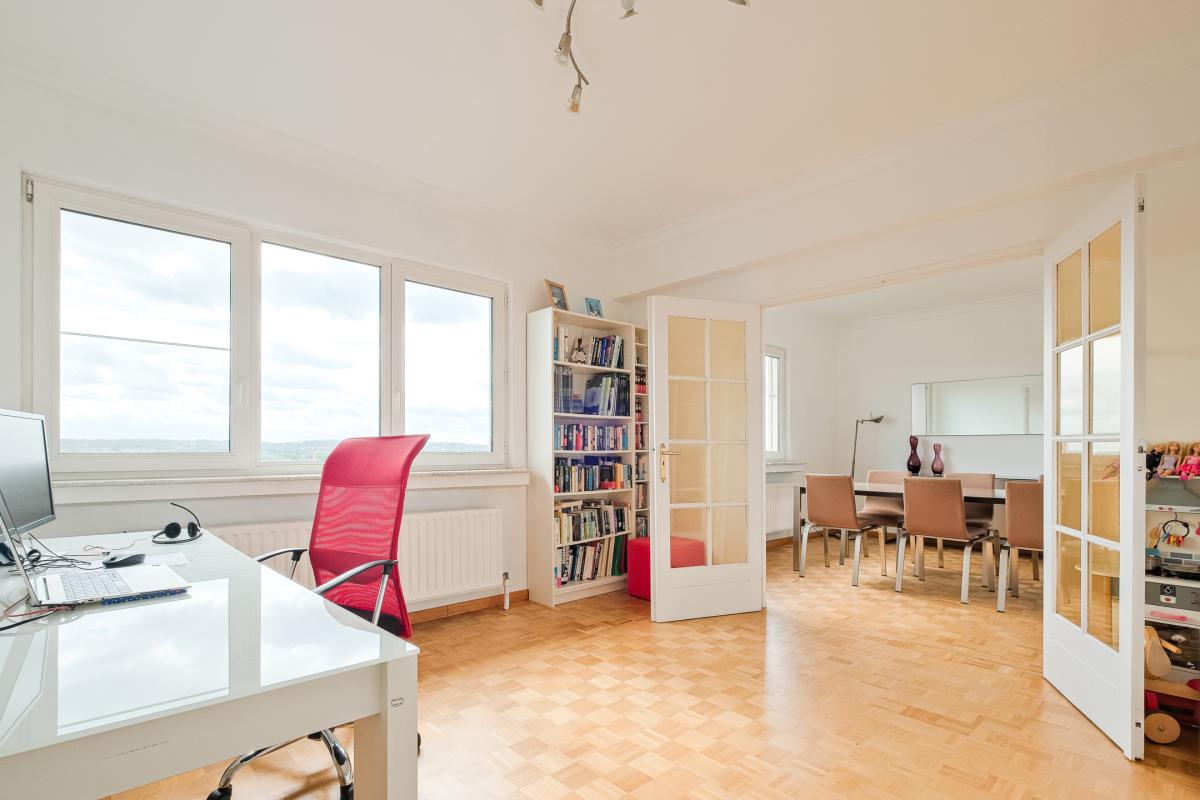 Uccle: Magnifique Penthouse 4 chambres, terrasses, garage