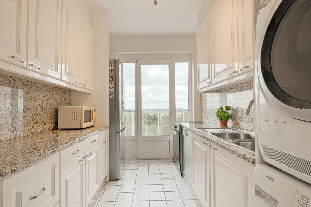 Uccle: Magnifique Penthouse 4 chambres, terrasses, garage