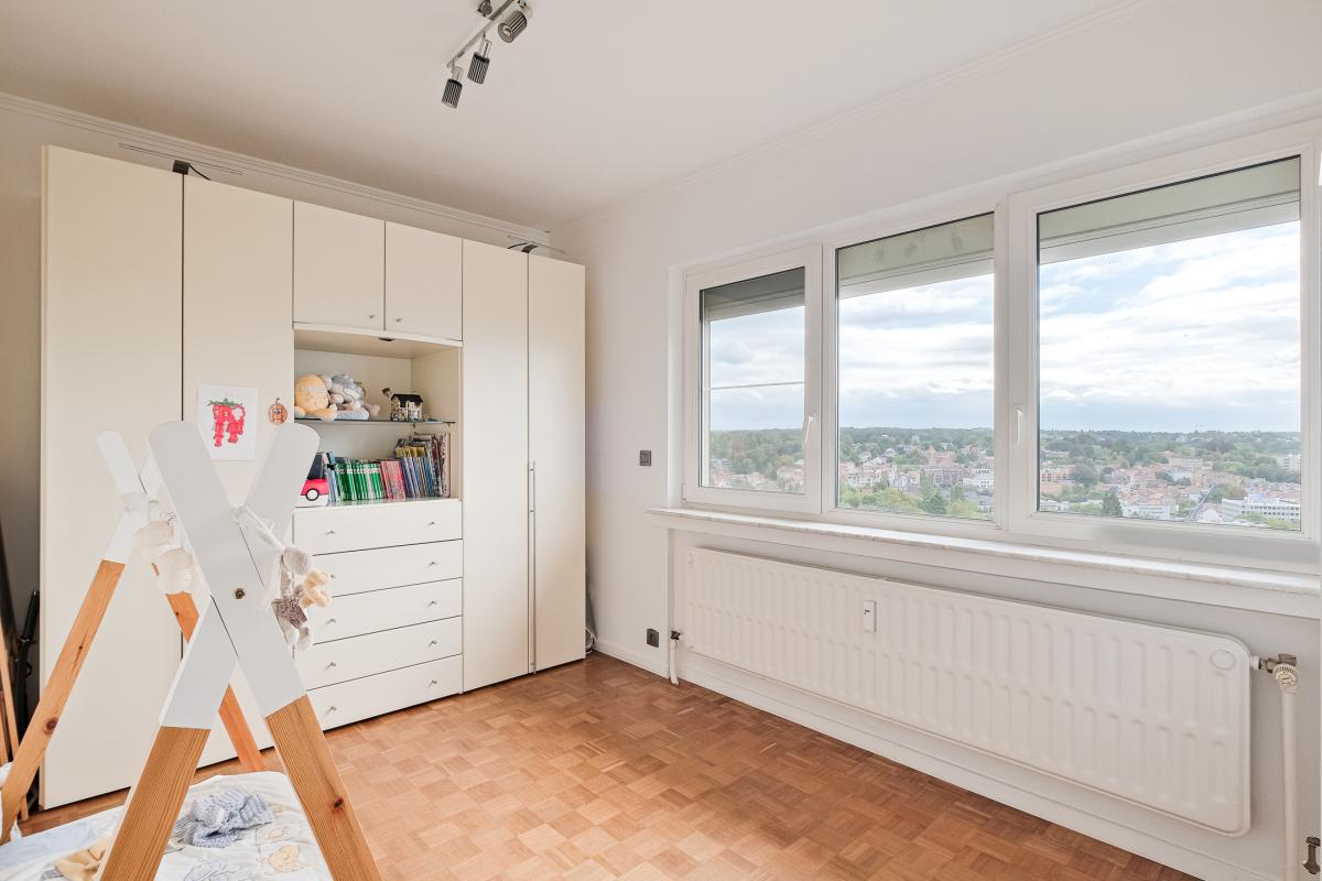 Uccle: Magnifique Penthouse 4 chambres, terrasses, garage
