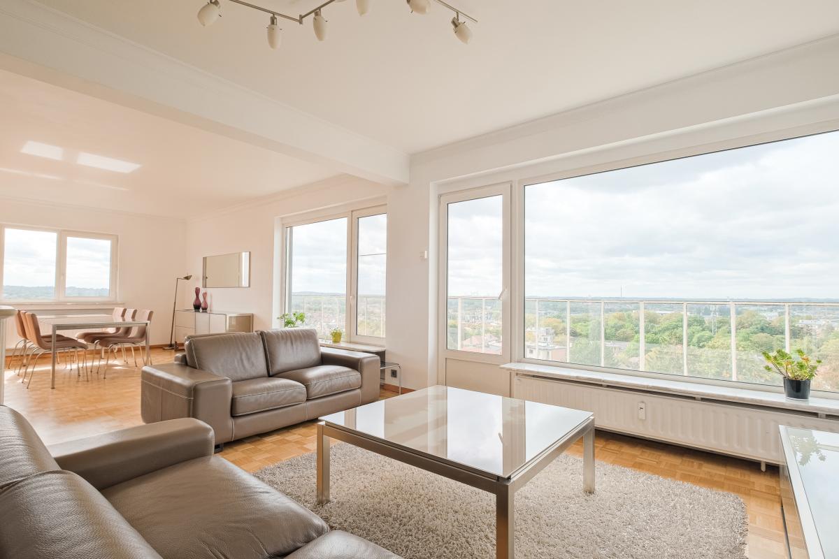 Uccle: Magnifique Penthouse 4 chambres, terrasses, garage