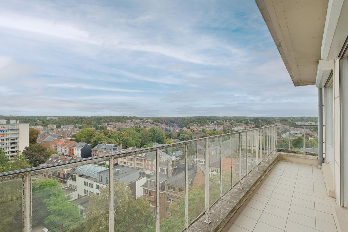 Uccle: Magnifique Penthouse 4 chambres, terrasses, garage