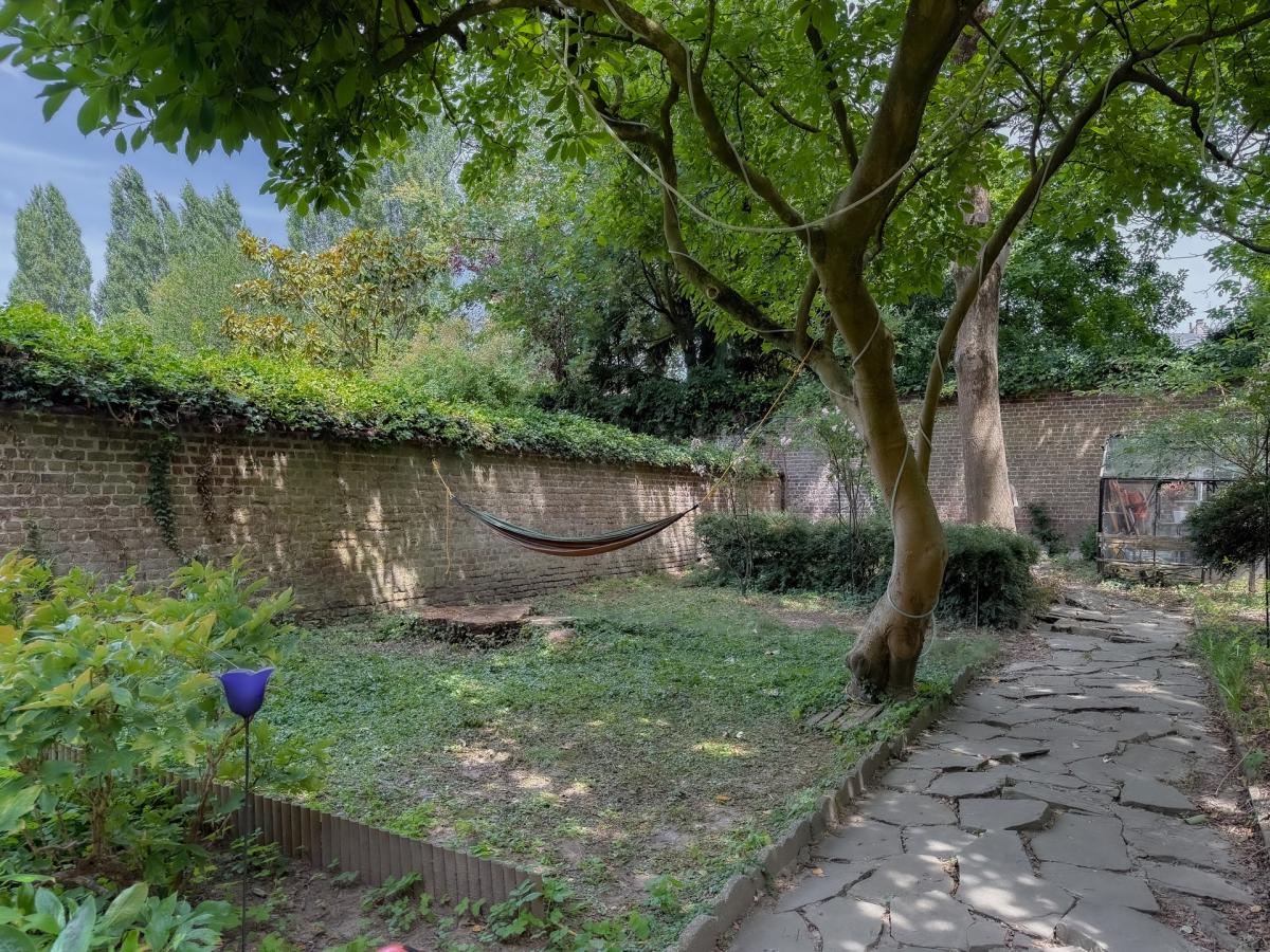 Lotz/Cavell: Superbe maison 9 chambres avec jardin 