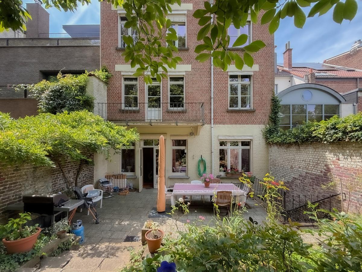Lotz/Cavell: Superbe maison 9 chambres avec jardin 