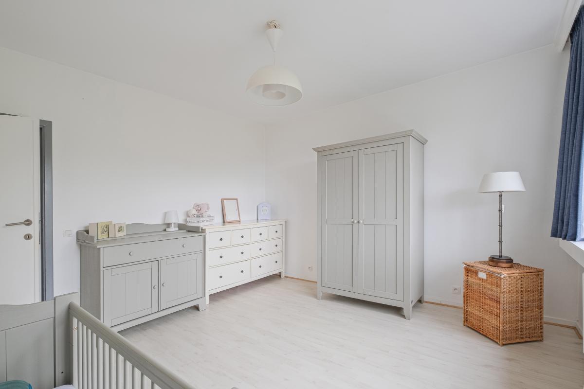 Forest, lumineux appartement 2 ch rénové