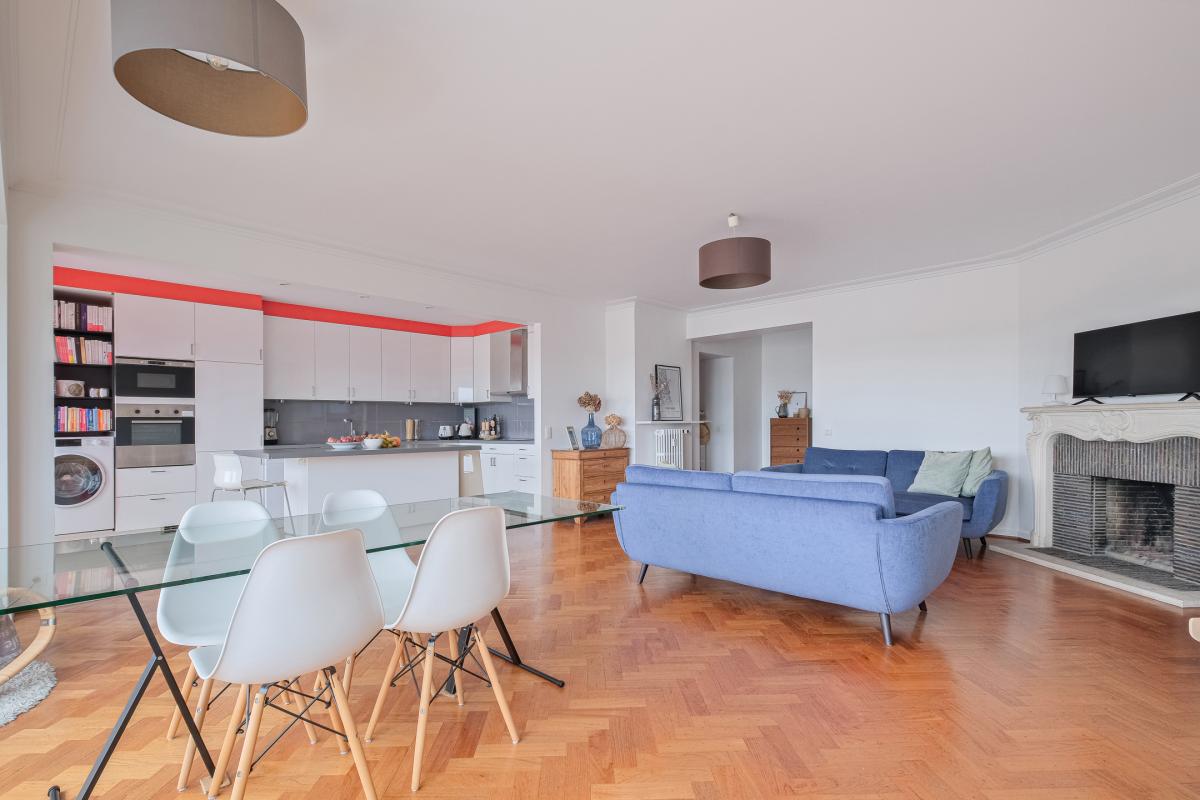 Forest, lumineux appartement 2 ch rénové