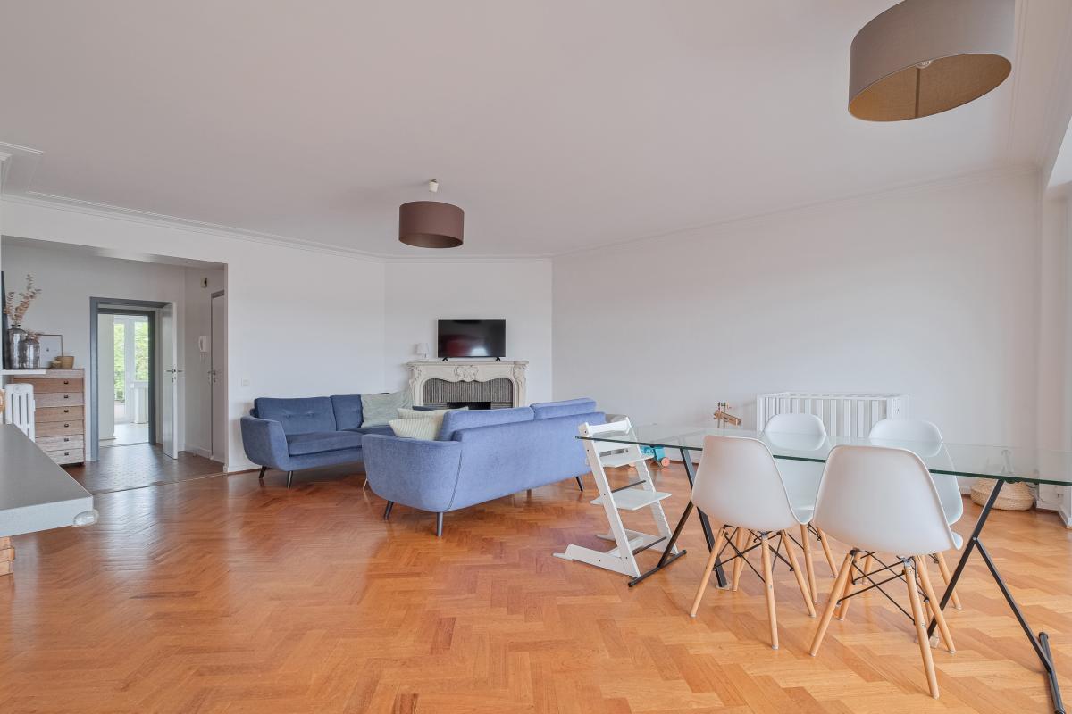Forest, lumineux appartement 2 ch rénové