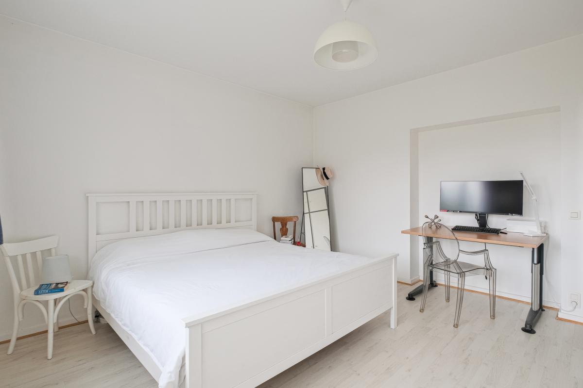 Forest, lumineux appartement 2 ch rénové