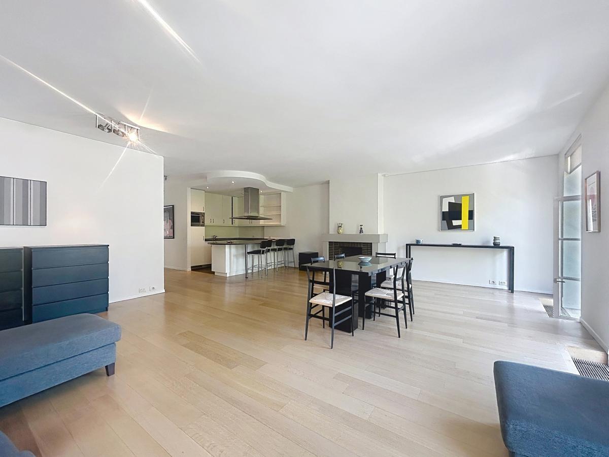 Sablon : Superbe appartement meublé + vue imprenable