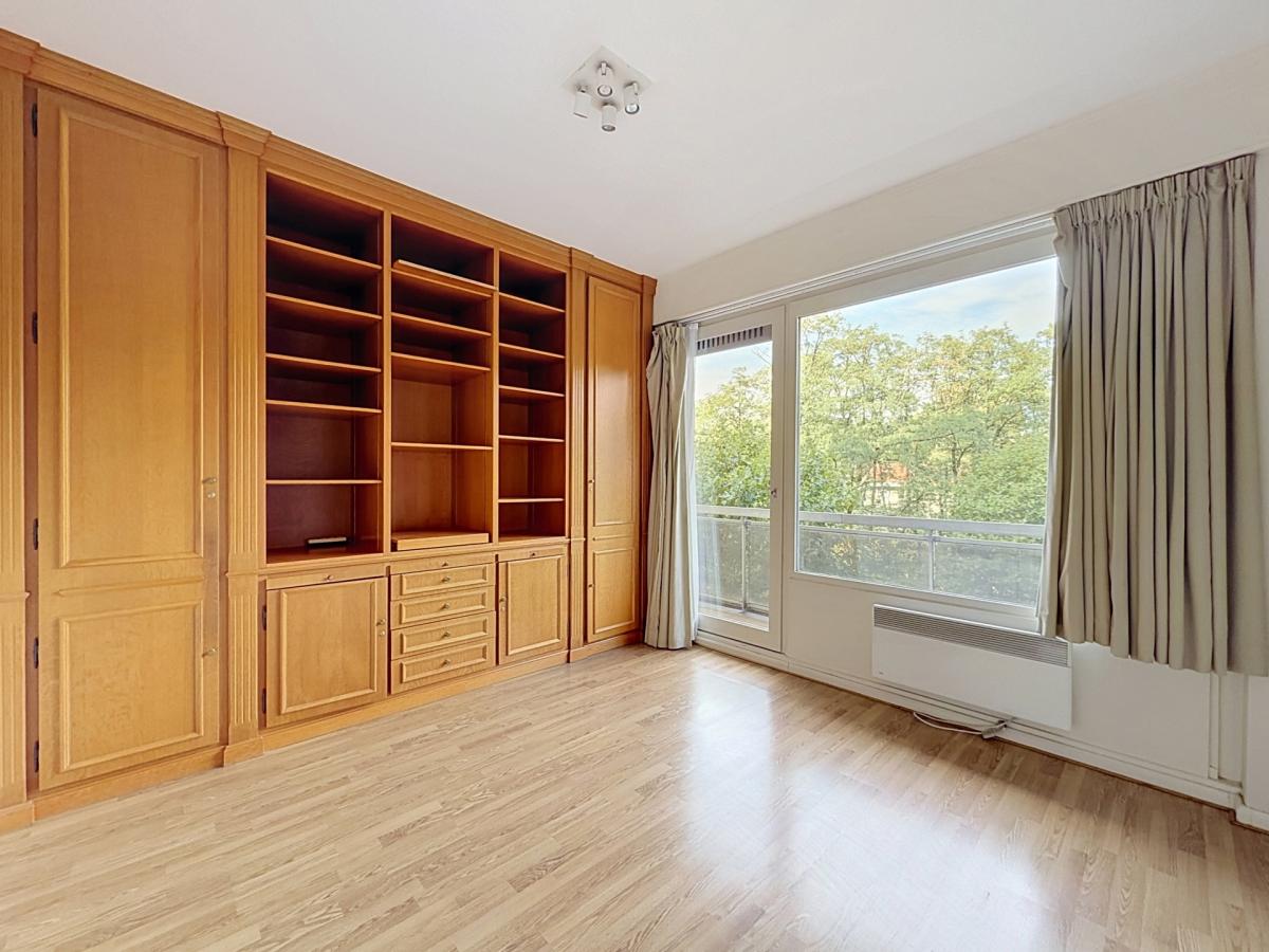 Parc Brugmann / Walzin : Bel appartement 4 chambres