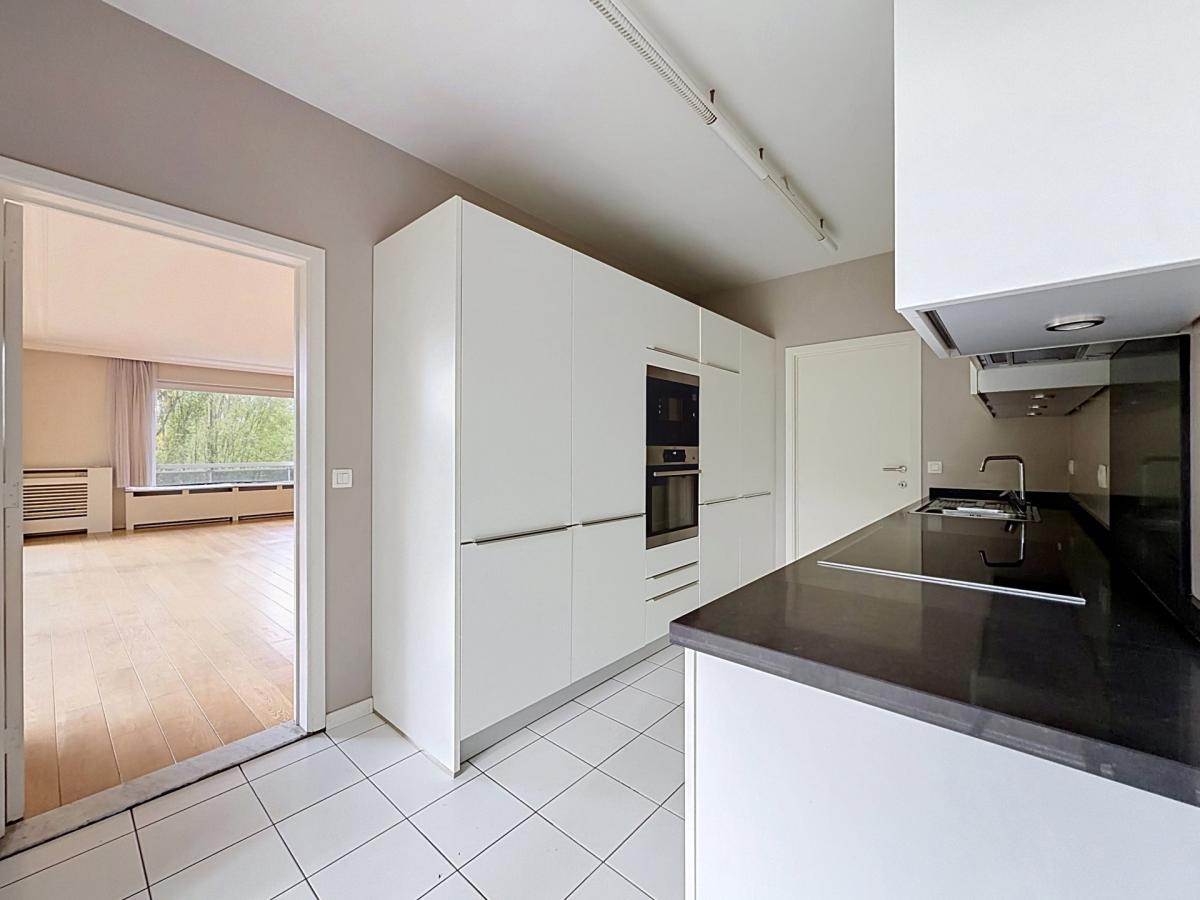 Parc Brugmann / Walzin : Bel appartement 4 chambres