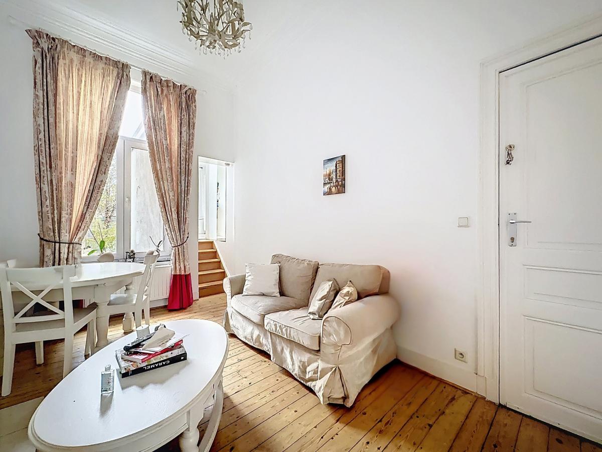 Bailli : Bel appartement meublé + grand balcon