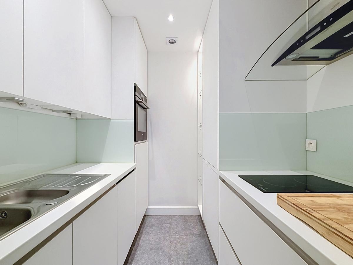 Cavell/Montjoie : Beau studio 