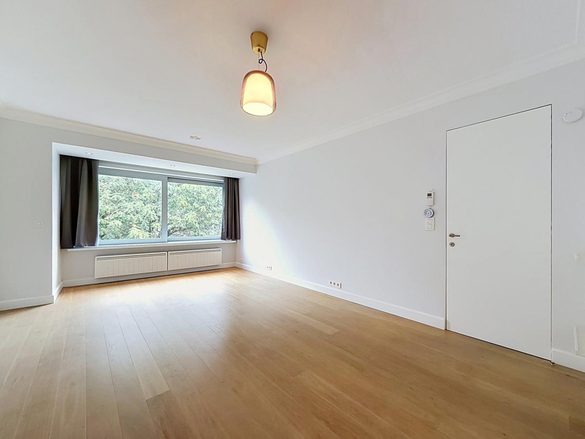 Cavell/Montjoie : Beau studio 