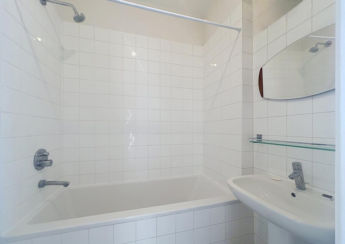 Place Flagey : Bel appartement 2 chambres 