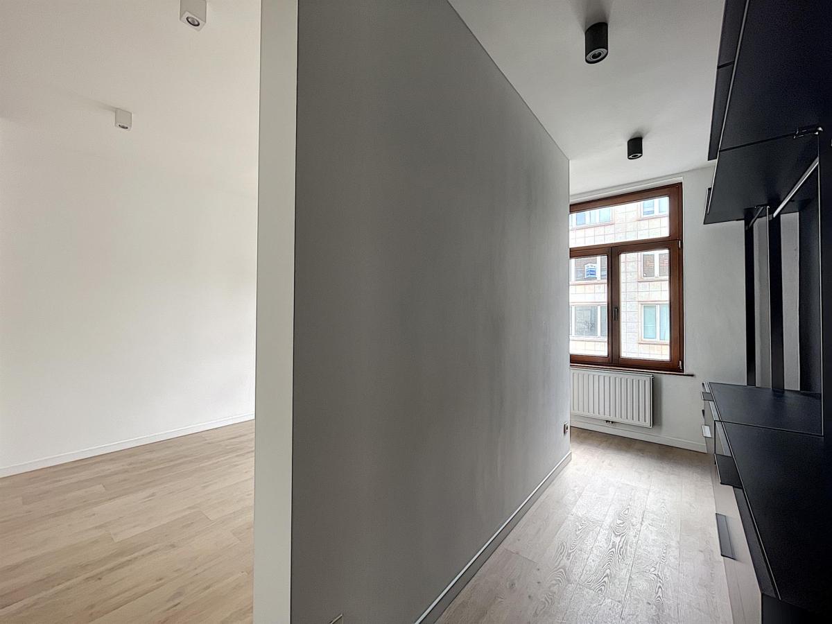 QUARTIER CHATELAIN : Magnifique triplex entièrement rénové