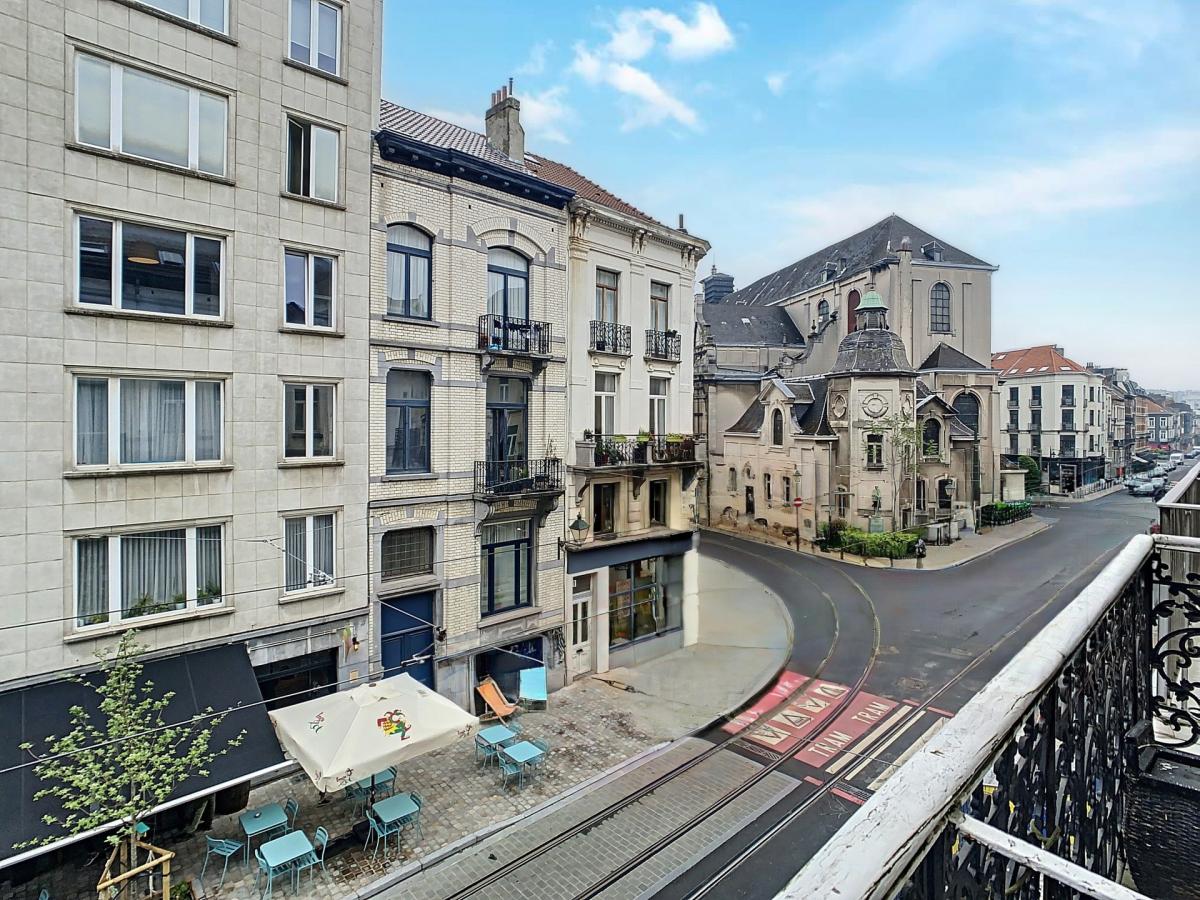 QUARTIER CHATELAIN : Magnifique triplex entièrement rénové