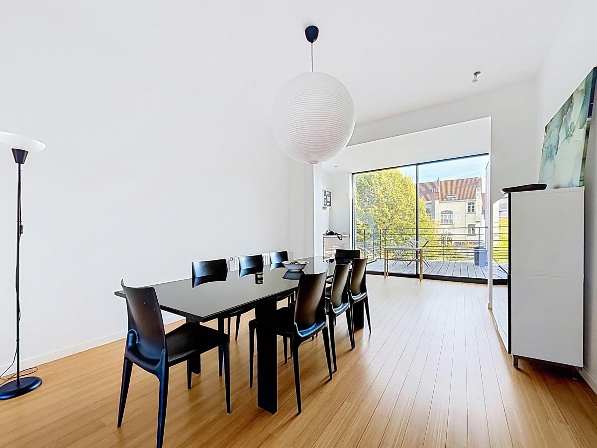 Cimetière d'Ixelles : Duplex 2 chambres meublé + terrasse 