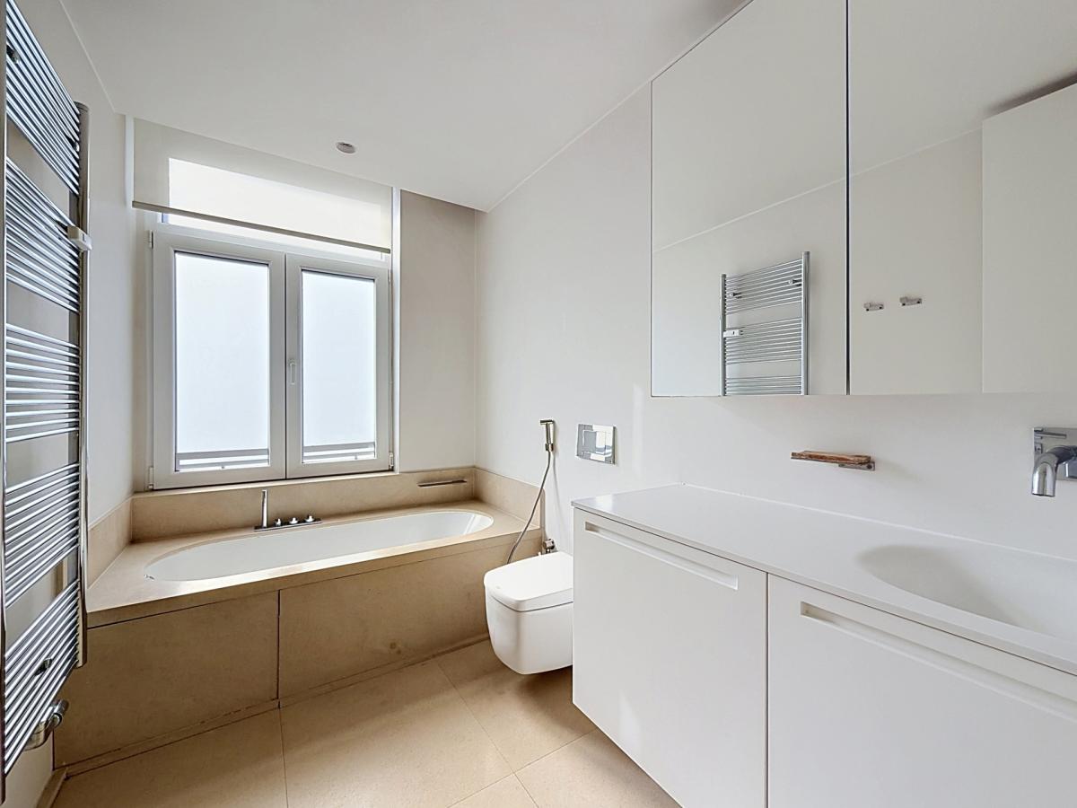 Pl. Stéphanie : Somptueux appartement 3 chambres