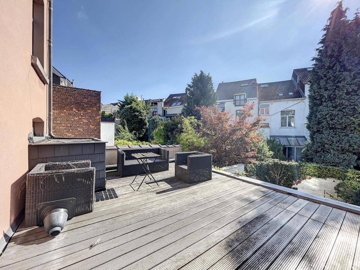 Sq Ambiorix : Maison de maître + jardin & terrasse