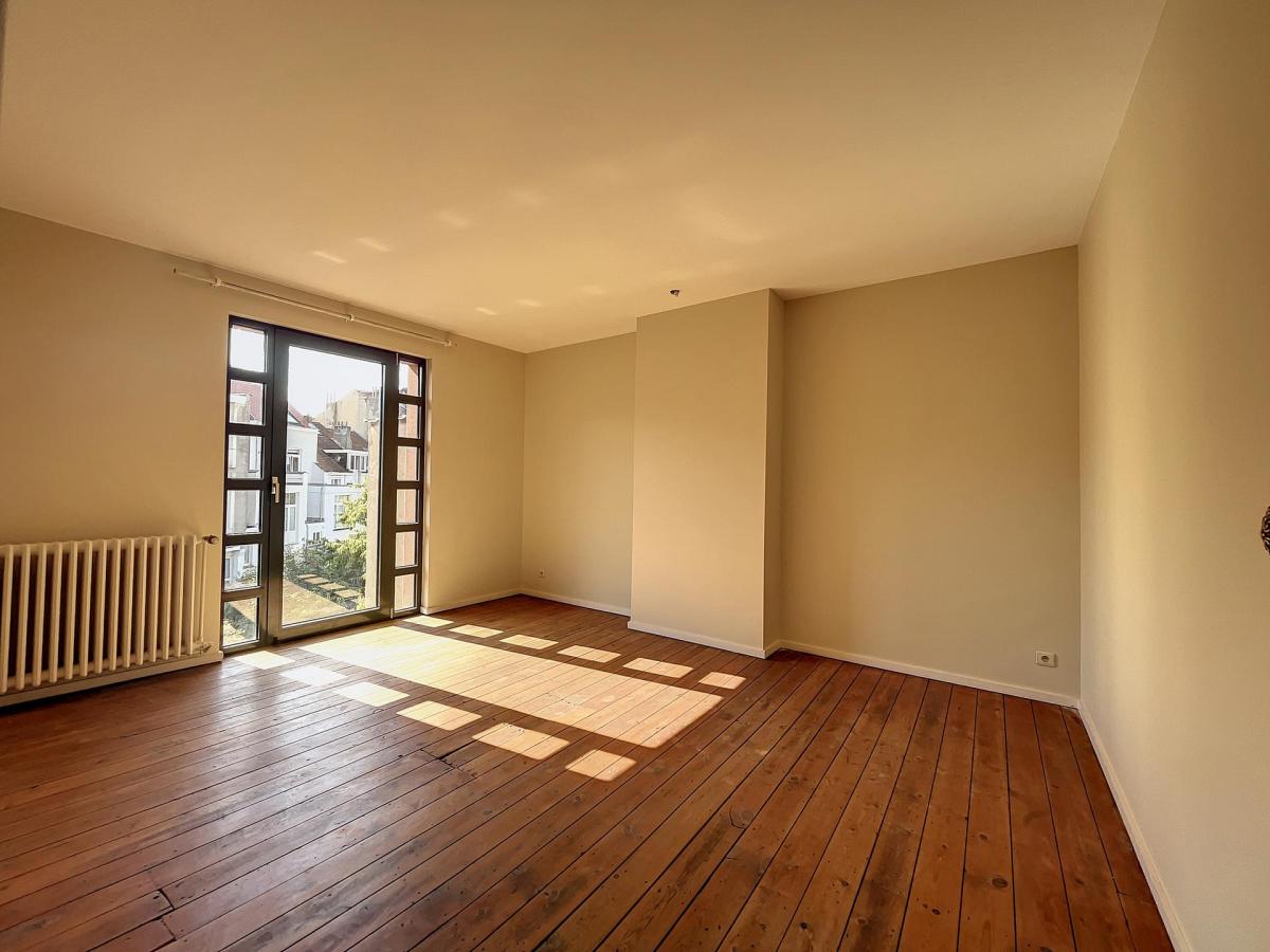 Sq Ambiorix : Maison de maître + jardin & terrasse