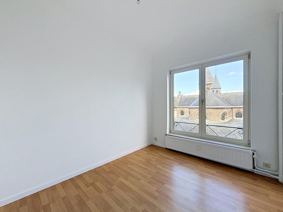 Place Brugmann : Bel appartement 2 ch. remis à neuf