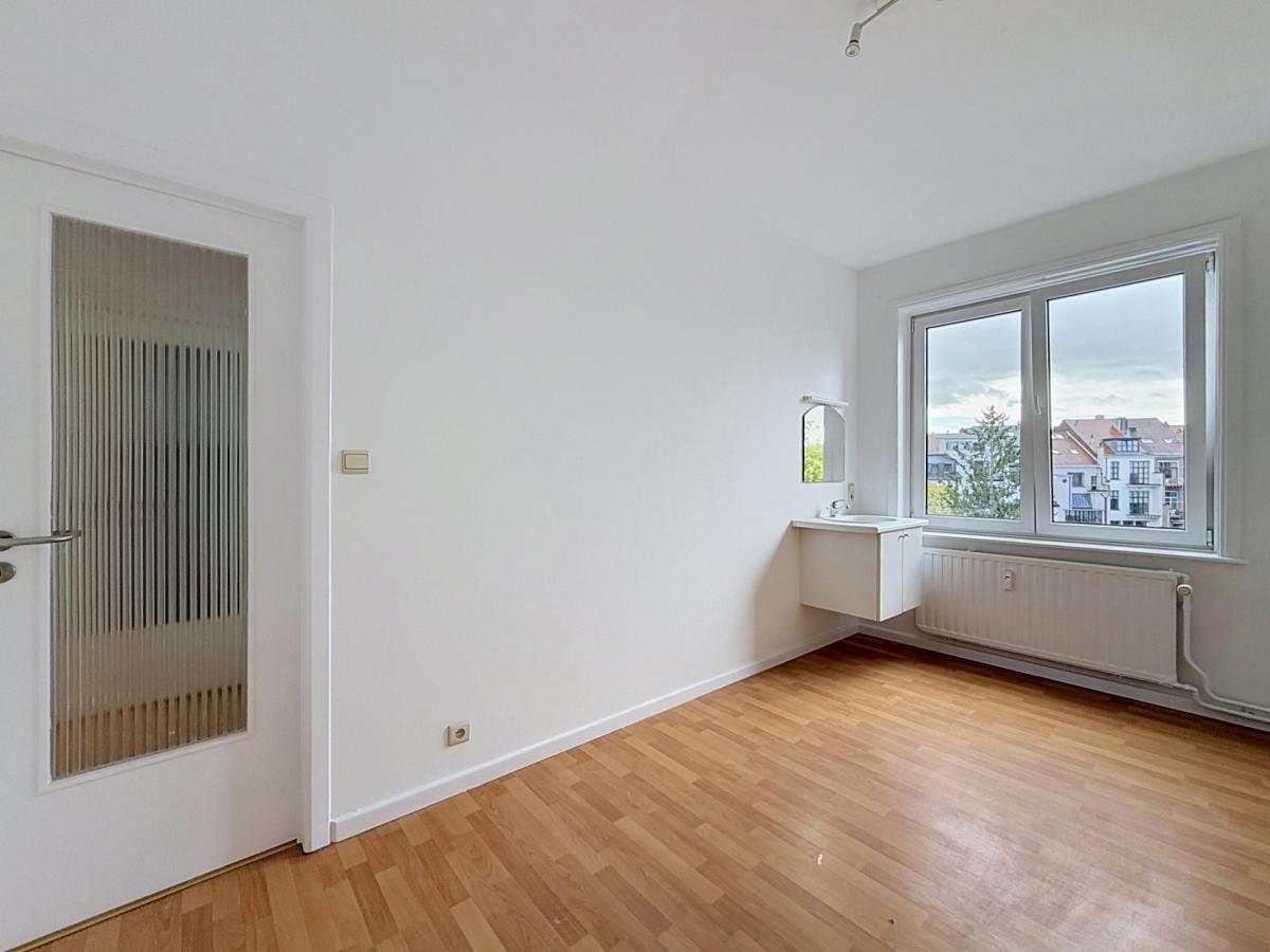 Place Brugmann : Bel appartement 2 ch. remis à neuf