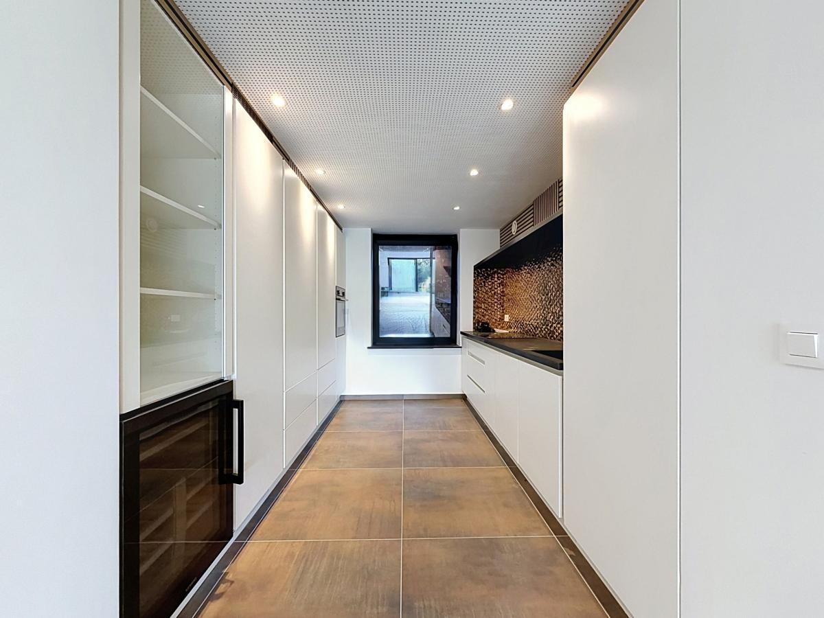 Uccle : Maison 5 chambres entièrement rénovée + jardin !