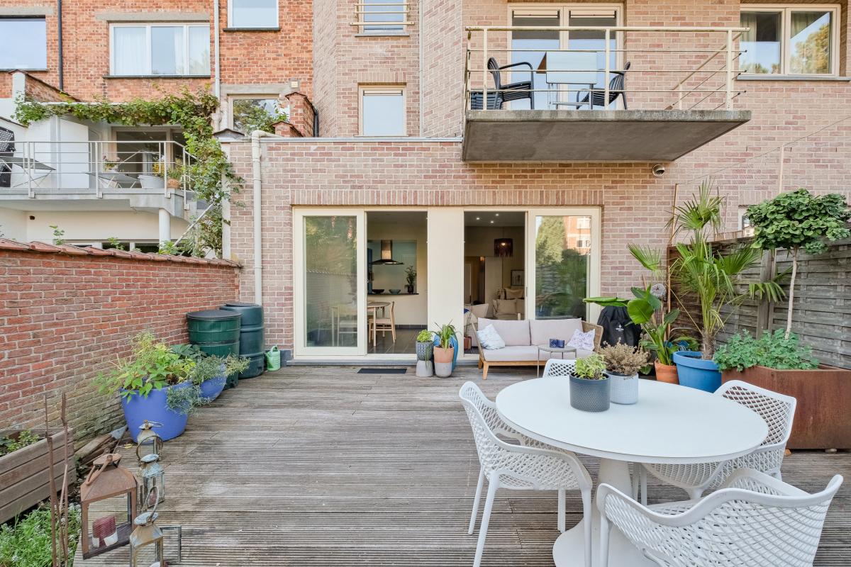 Quartier Cavell: Appartement 1 chambre + bureau, beau jardin