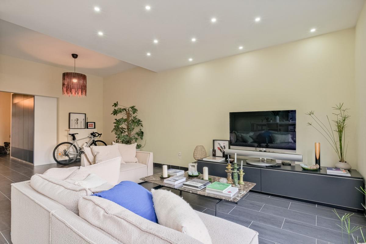Quartier Cavell: Appartement 1 chambre + bureau, beau jardin