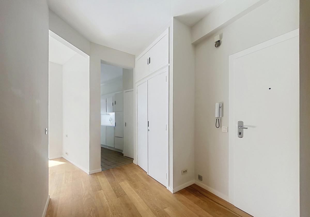 Place Flagey : Bel appartement 2 chambres 