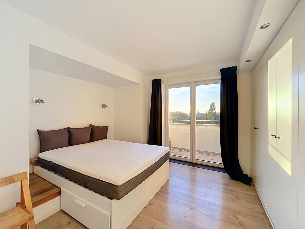 Cinquantenaire – Magnifique penthouse 1 ch. + terrasse