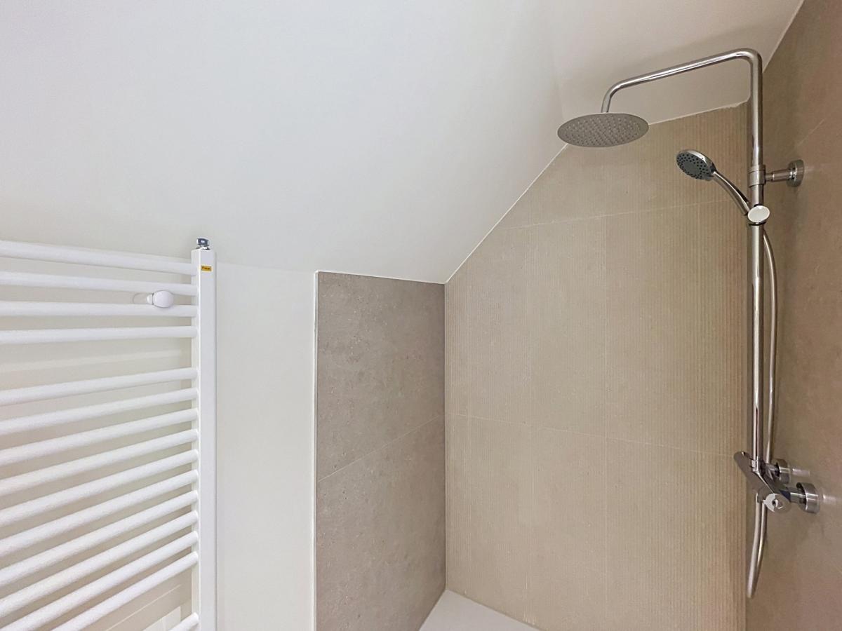 Cinquantenaire - Magnifique duplex meublé 1 ch. rénové