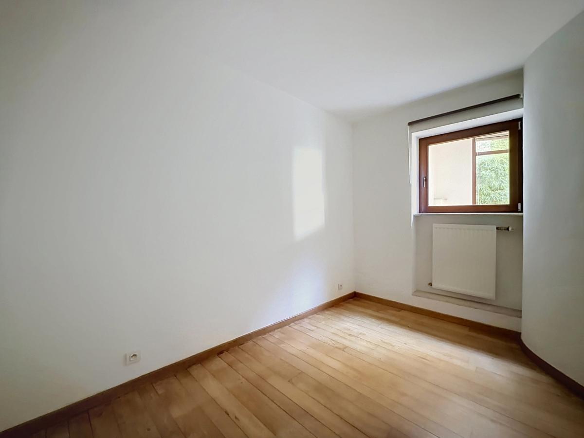 Etangs Ixelles : Appartement 1 chambre + terrasse & Jardin