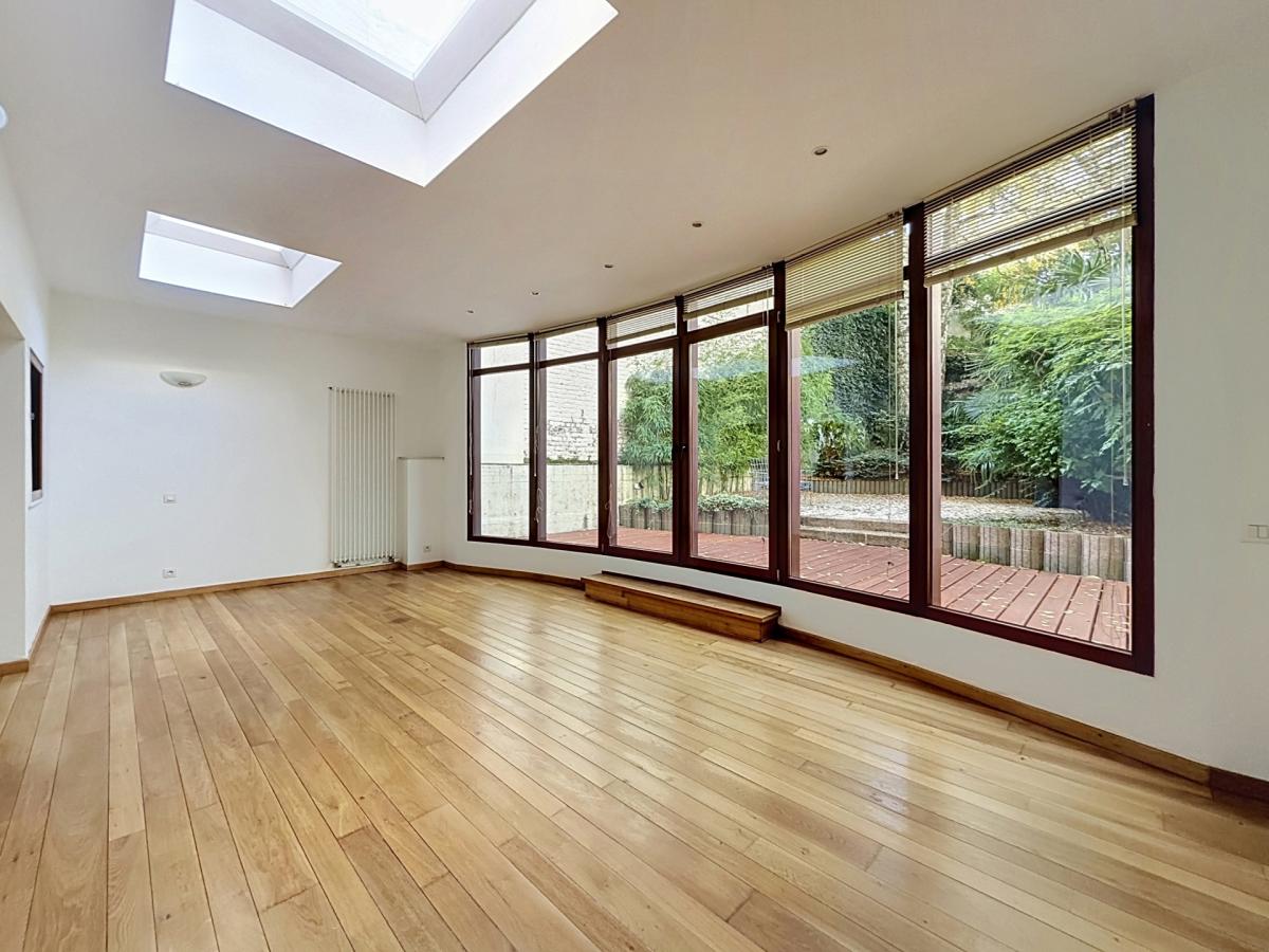 Etangs Ixelles : Appartement 1 chambre + terrasse & Jardin
