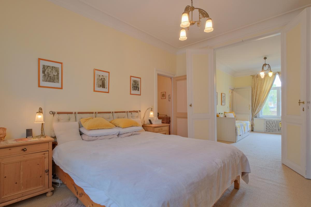 Place Brugmann : maison 6 ch + jardin orienté Sud