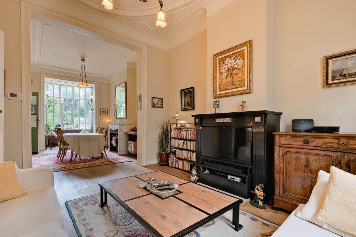 Place Brugmann : maison 6 ch + jardin orienté Sud