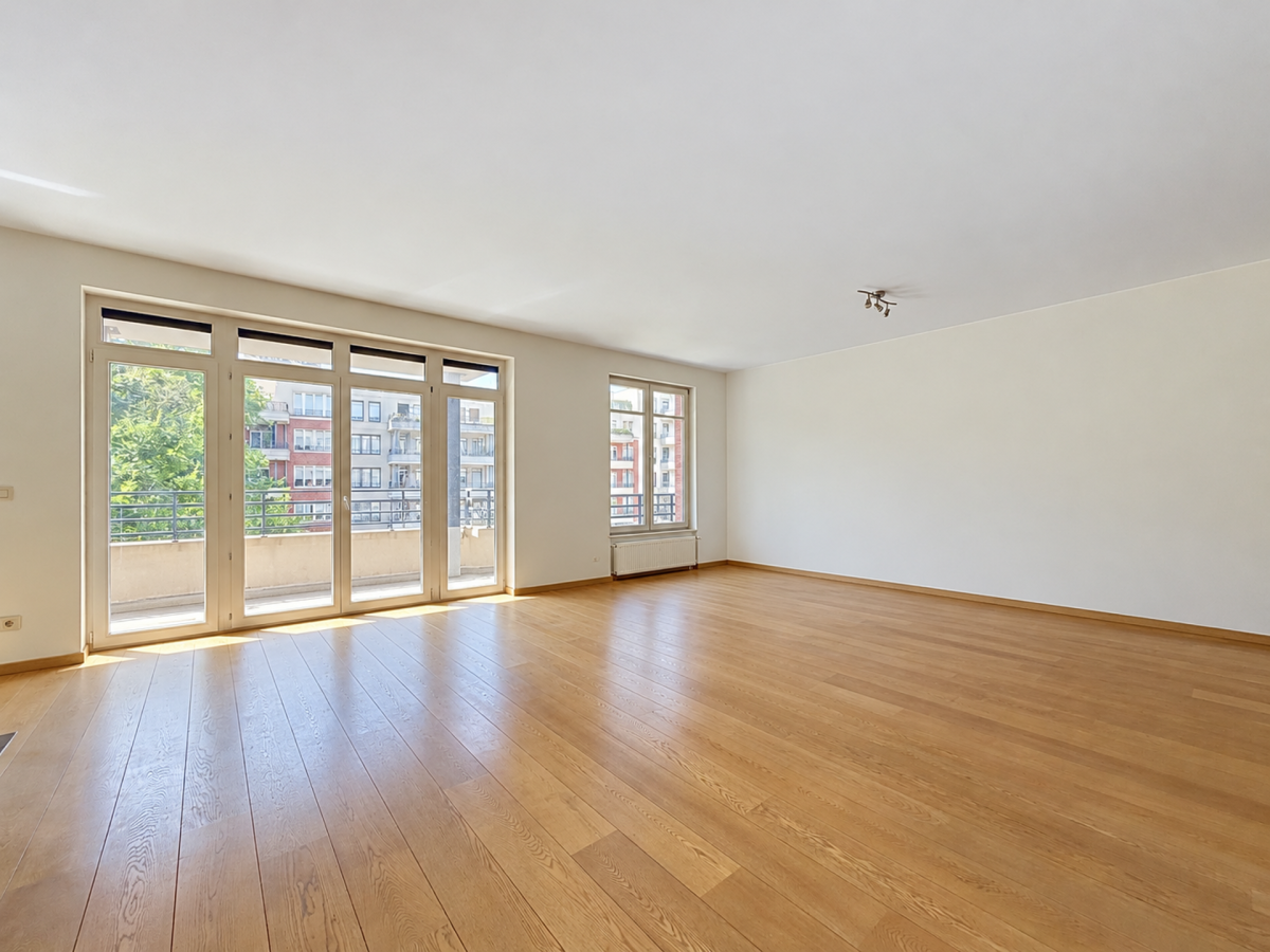 Place Brugmann : Superbe appartement 2 chambres + terrasse